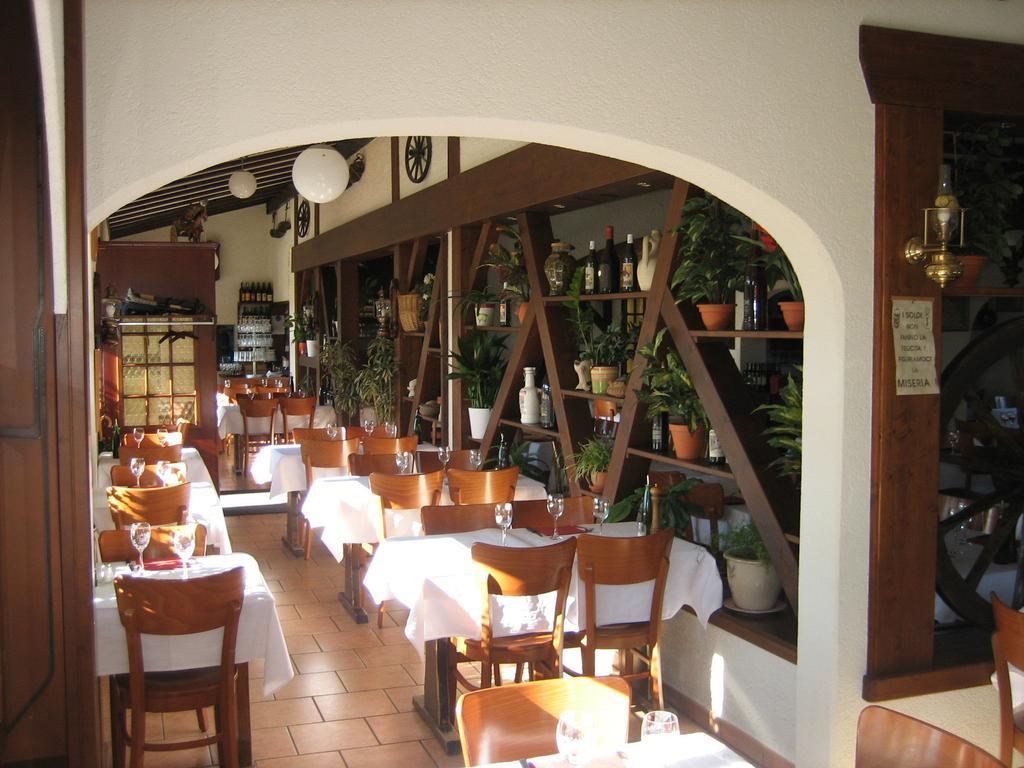 Motel Le Leman Commugny Buitenkant foto